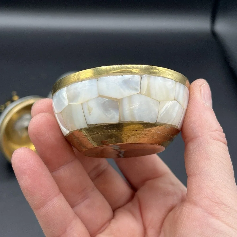 Ornate Brass  Mother of Pearl‎ Elephant Oil Lamp Glass Decorative Jeweled 4.5